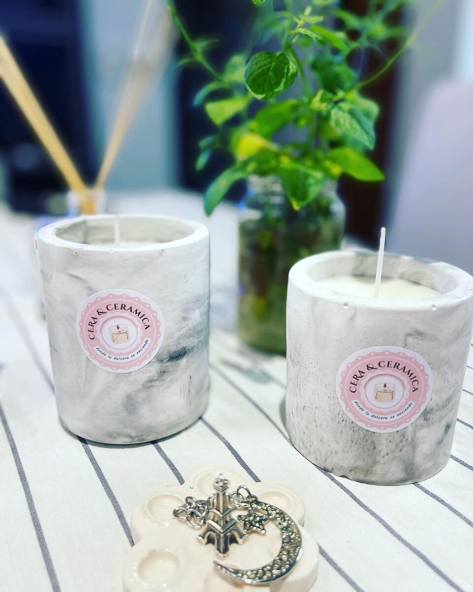 Vela aromática en frasco de vidrio